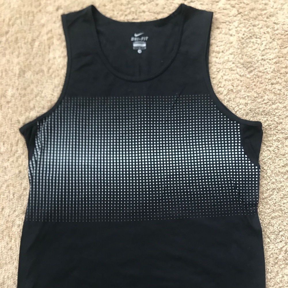 Nike Men’s Tank Top Size Medium